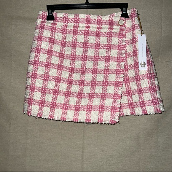 Authentic NWT - Picture 12 of 16